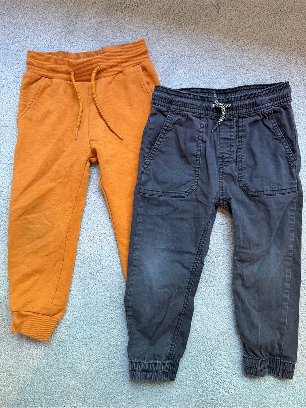 Set of 2 - Mayoral Pants (sweatpants and jeans) 🚭